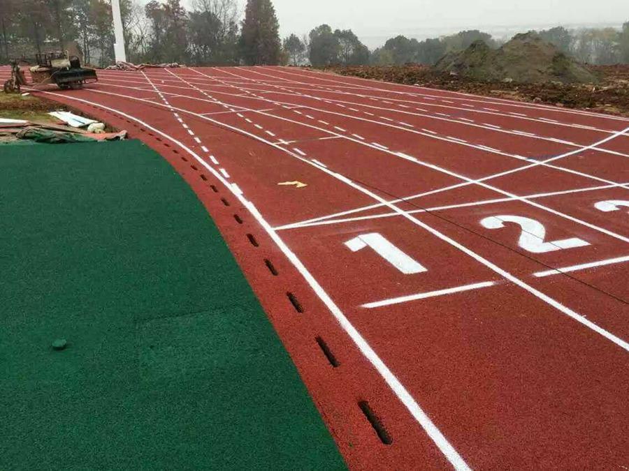 丙烯酸是什么？水性環(huán)保丙烯酸球場工藝分享