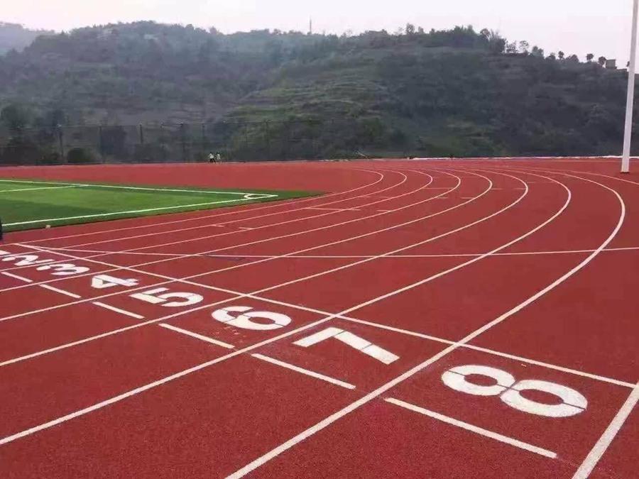 透氣型塑膠跑道會應(yīng)用越來越廣泛？特點是什么？
