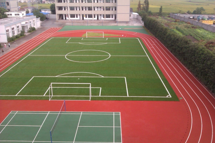 正規(guī)專(zhuān)業(yè)的塑膠球場(chǎng)都是這樣施工的